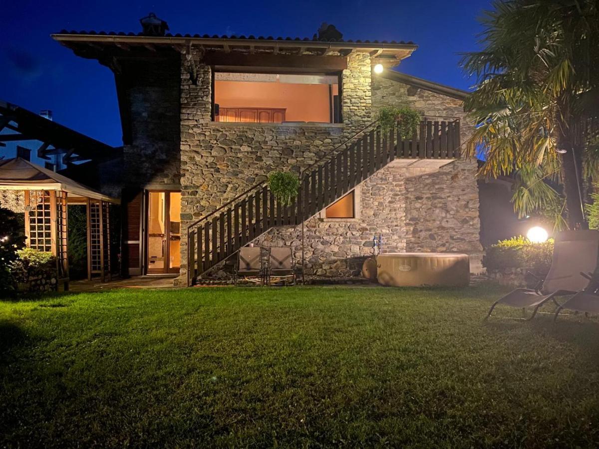 Casa Cinzia Apartment Gravedona Bagian luar foto