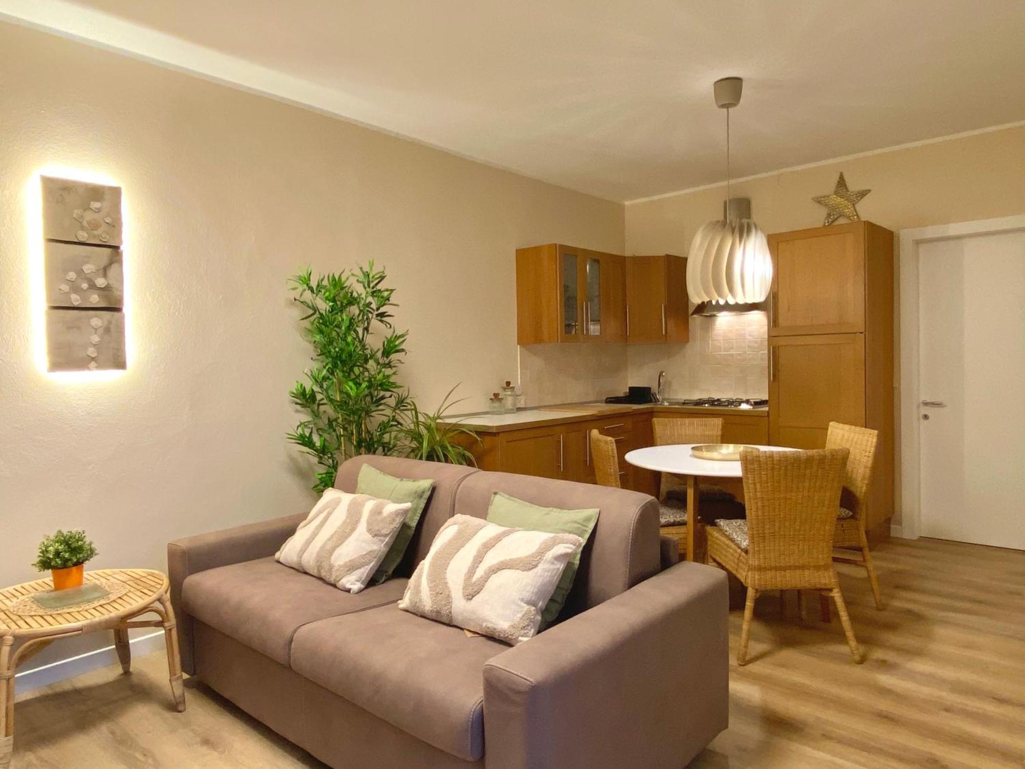 Casa Cinzia Apartment Gravedona Bagian luar foto