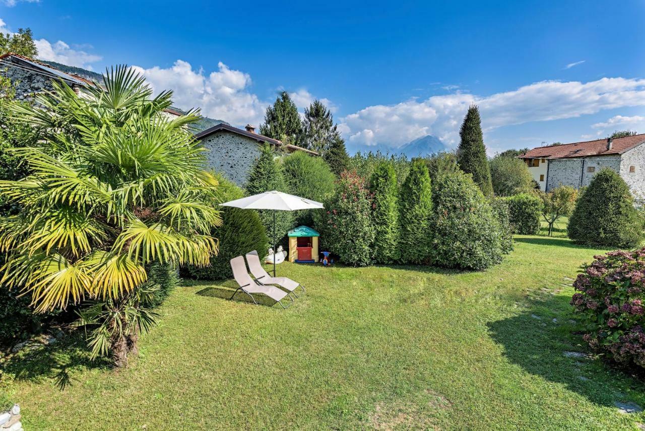 Casa Cinzia Apartment Gravedona Bagian luar foto